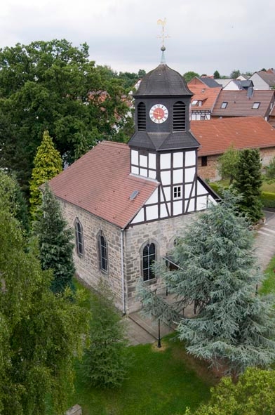 Kirche Rengershausen Sommer 2009